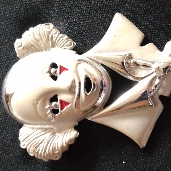 Creepy Clown pin - Picture 2 of 4